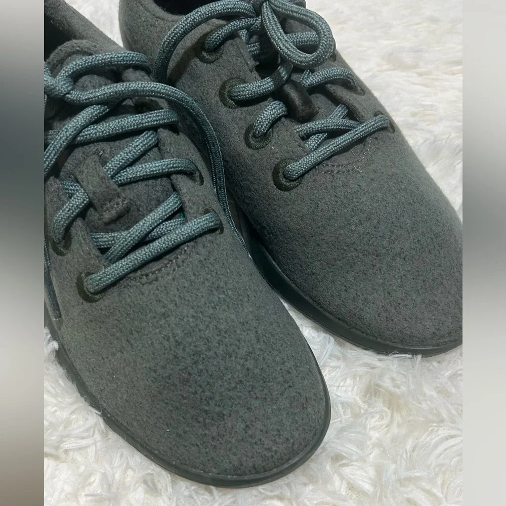 AllBirds  Women's Wool Runner Green Size 8 - Picture 2 of 10